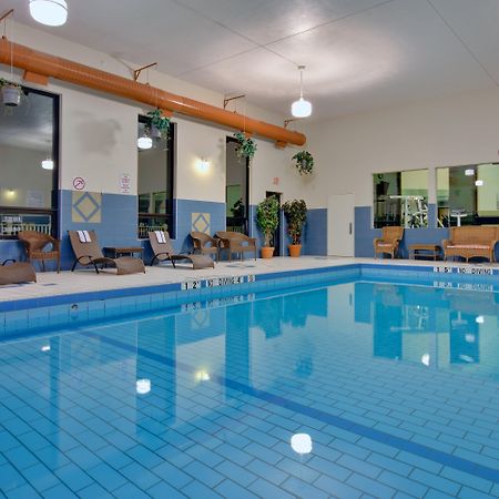 Holiday Inn Express Hotel & Suites Charlottetown By Ihg Exterior foto