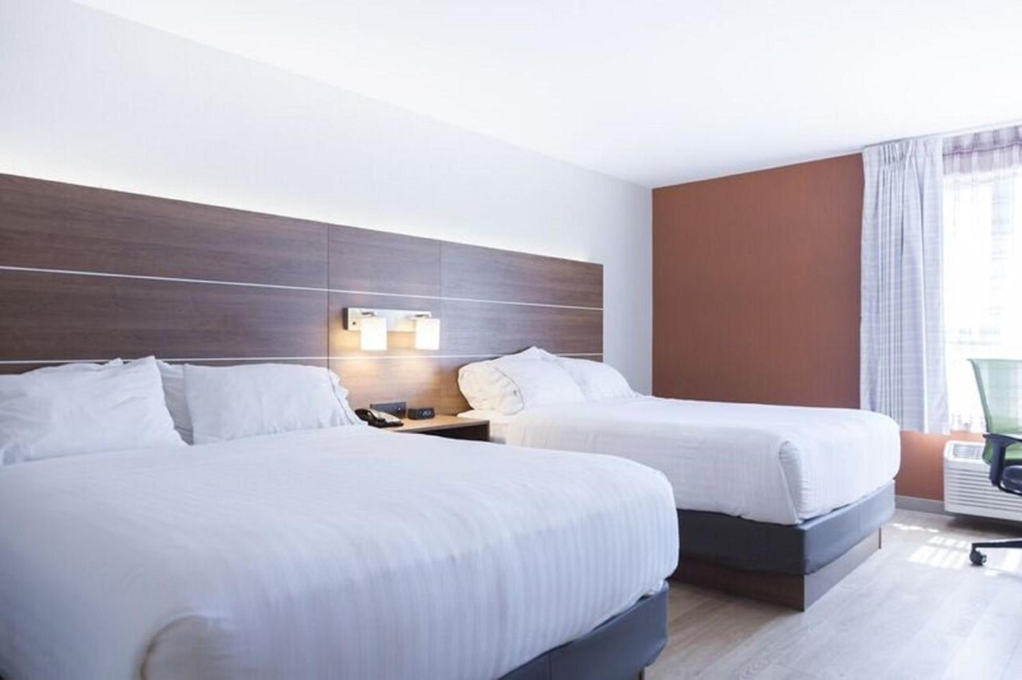 Holiday Inn Express Hotel & Suites Charlottetown By Ihg Exterior foto