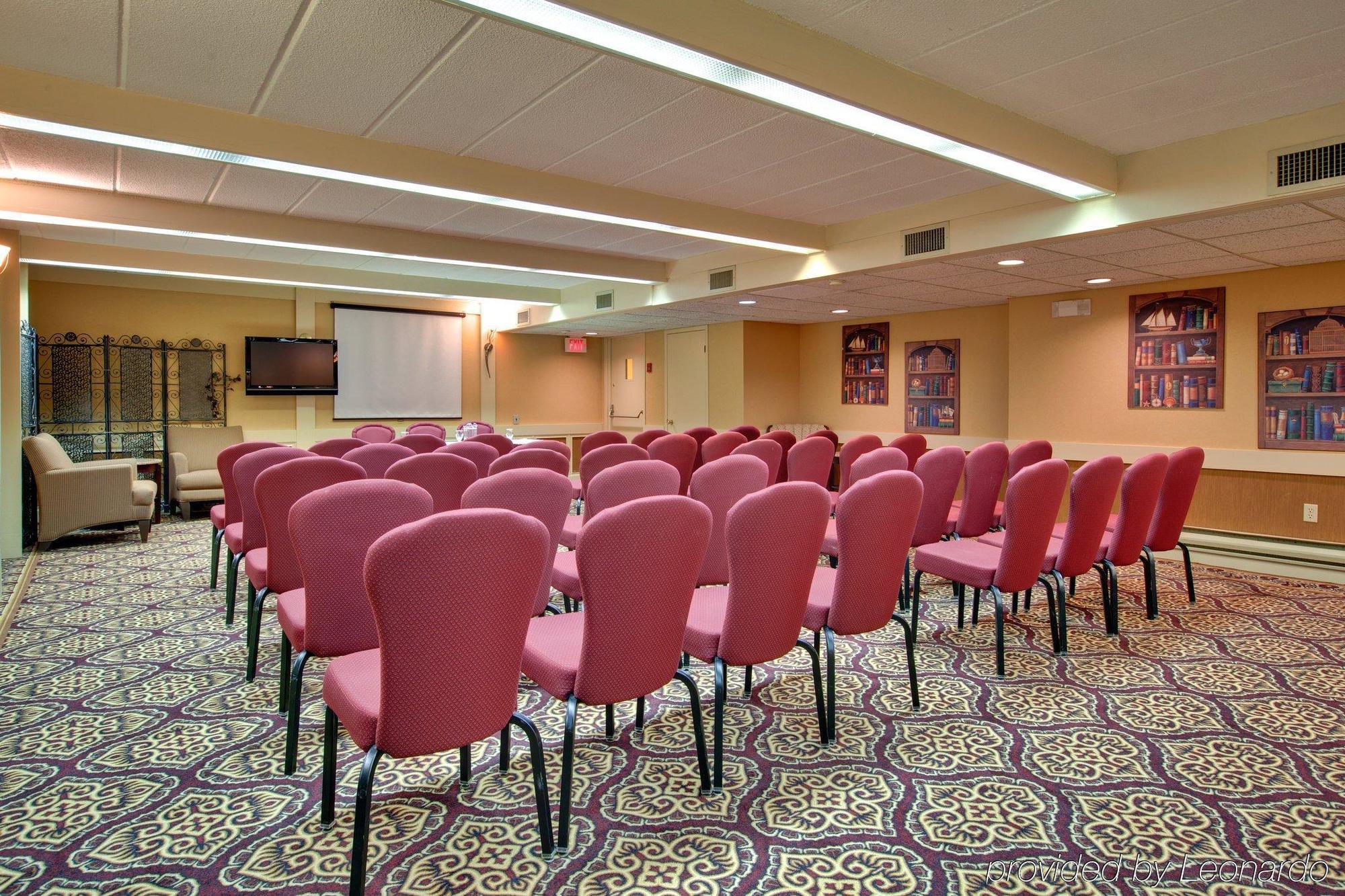Holiday Inn Express Hotel & Suites Charlottetown By Ihg Exterior foto